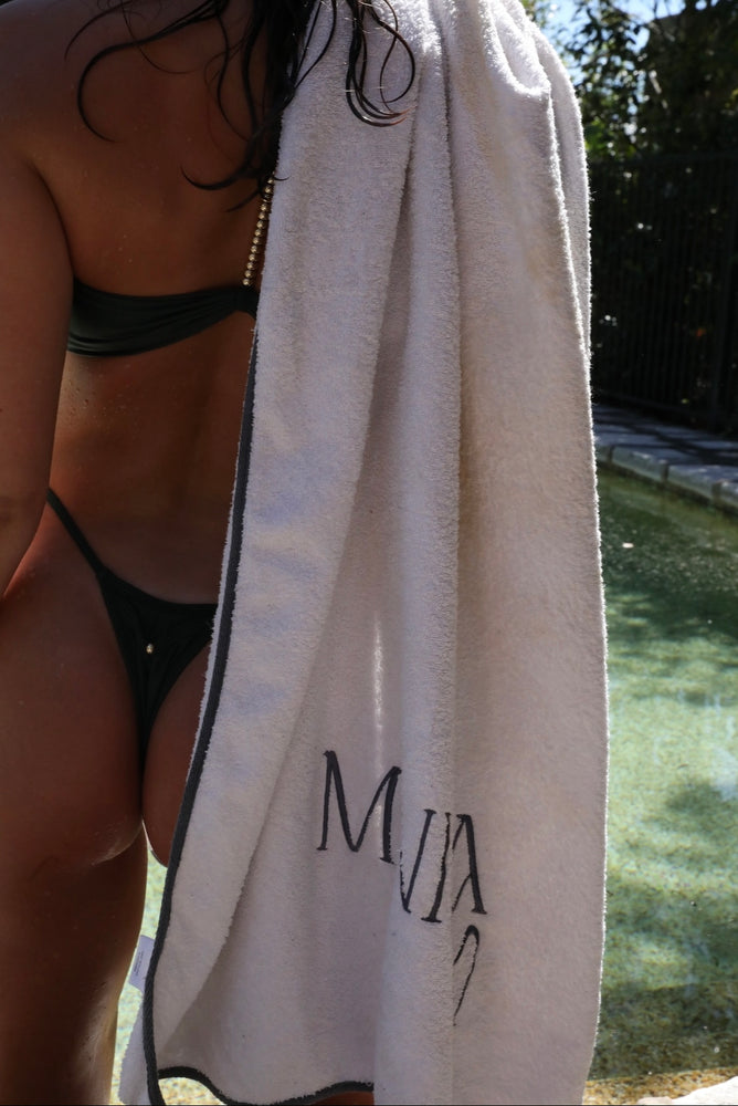 
                  
                    MINIMAA TOWEL
                  
                